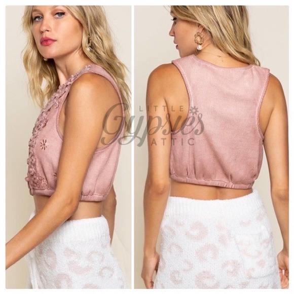 POL Keep it Classy Crop Top - Picture 3 of 11